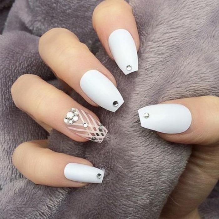 1001 + Ideas For Nails With Rhinestones You Must Try This Year