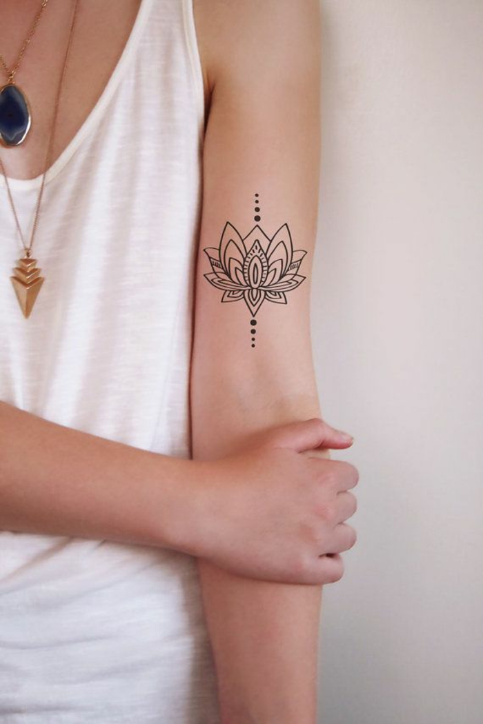 ▷1001 + Ideas for Beautiful Flower Tattoos and Their Secret Meaning