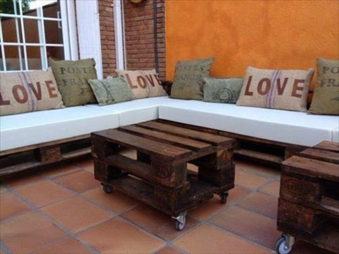 Ideas For Making A Cool Pallet Couch