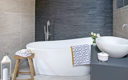 Modern Bathrooms Designs : 40 Of The Best Modern Functional Bathroom Design Ideas Bathroomdecor Bathroomdesign Bathro Bathroom Interior Design Modern Bathroom Design Bathroom Design : Black & white classical bath idea black & whites are modern bathroom design again.