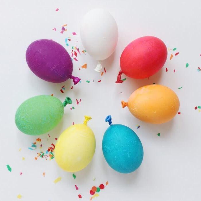 differently coloured balloons, easter egg painting, colourful confetti, diy tutorial, white countertop