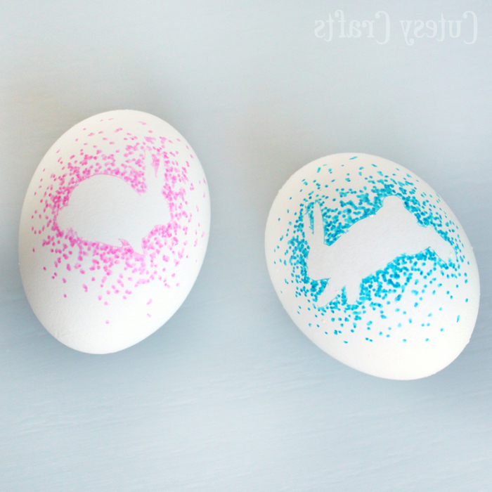 sharpie eggs, bunny outlines, pink and blue dots, easter egg painting, diy tutorial