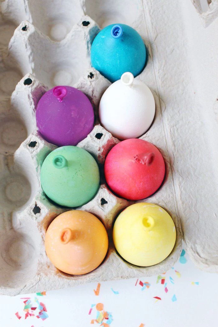 step by step, diy tutorial, balloon eggs, coloring easter eggs, dyed balloon eggs, in an egg carton