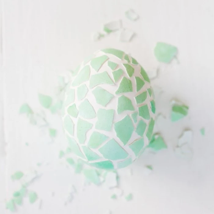 step by step, diy tutorial, green egg shells, on a white egg, mosaic eggs, how to dye eggs with food coloring