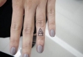 Finger Tattoo: Over 70 cool themes and their meaning