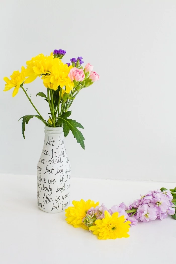 glass pottle, painted in white, flower bouquets, kitchen table centerpieces, white background