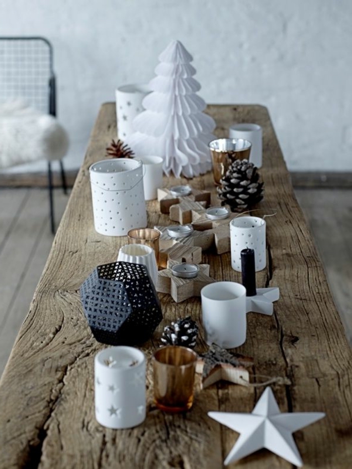 wooden table, rustic style, metal and plastic, candle holders, table arrangements, christmas theme