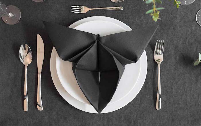 table napkin folding butterfly procedure