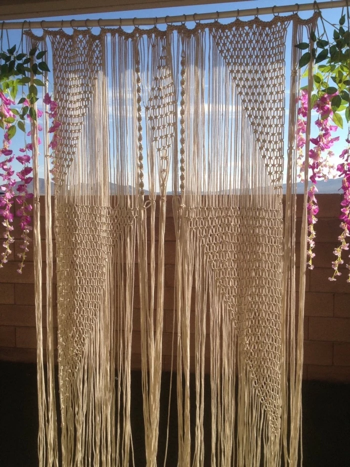 brick wall, blue sky, free macrame patterns and instructions, macrame curtain, hanging flowers