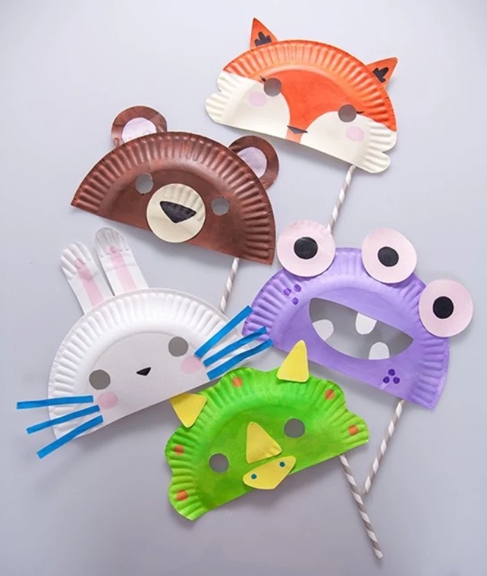 paper plates, turned into animals, fun indoor games for kids, fox and bear, frog and bunny