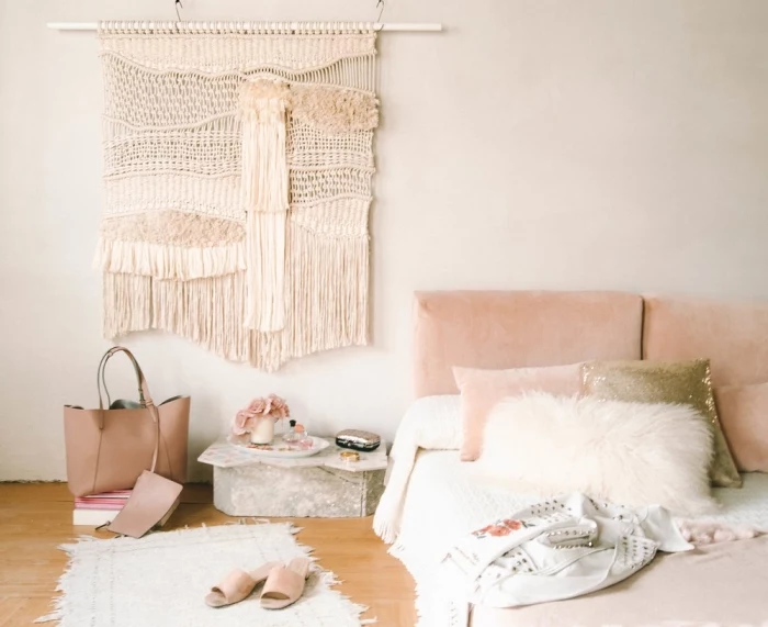light pink velvet sofa, white wall, white rug, how to do macrame, wooden floor, nude bag and sandals