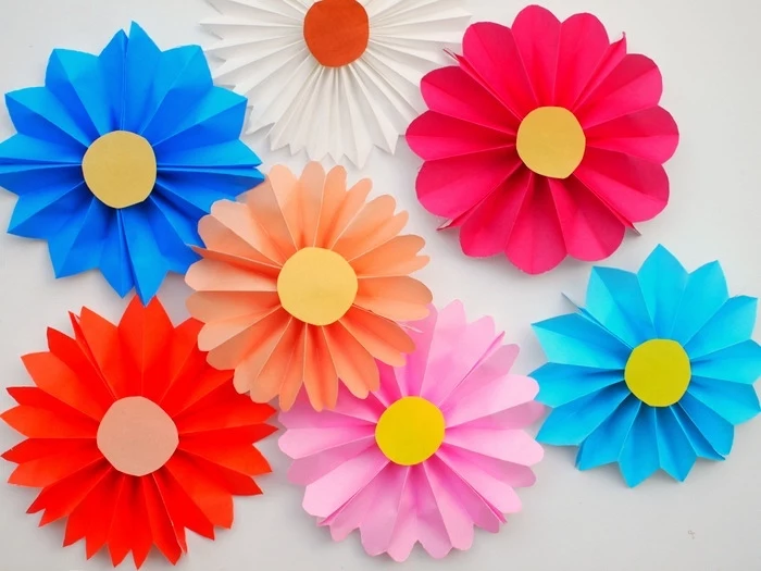colourful flowers, pink and blue, red and orange, prek learning games