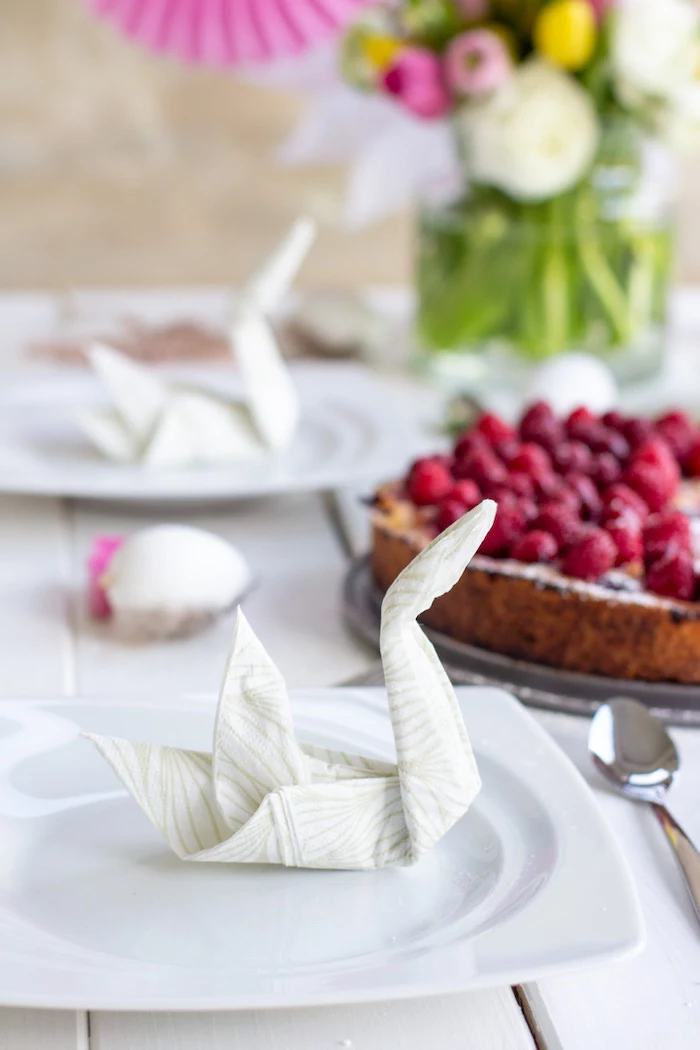 swan shaped, white napkin, how to fold napkins with rings, strawberry cheesecake