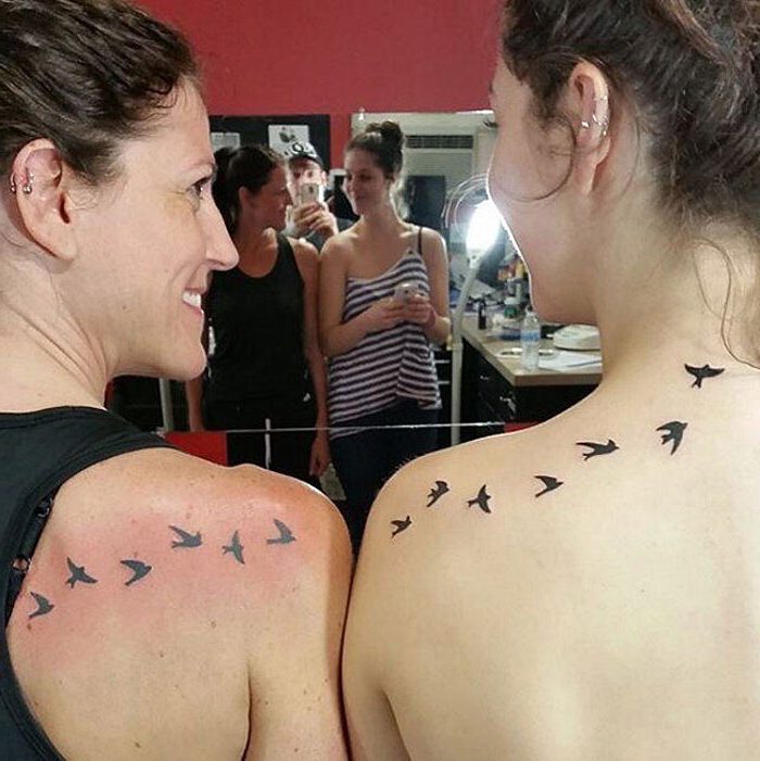 birds flying, shoulder tattoos, mother daughter tattoo ideas, shoulder tattoos