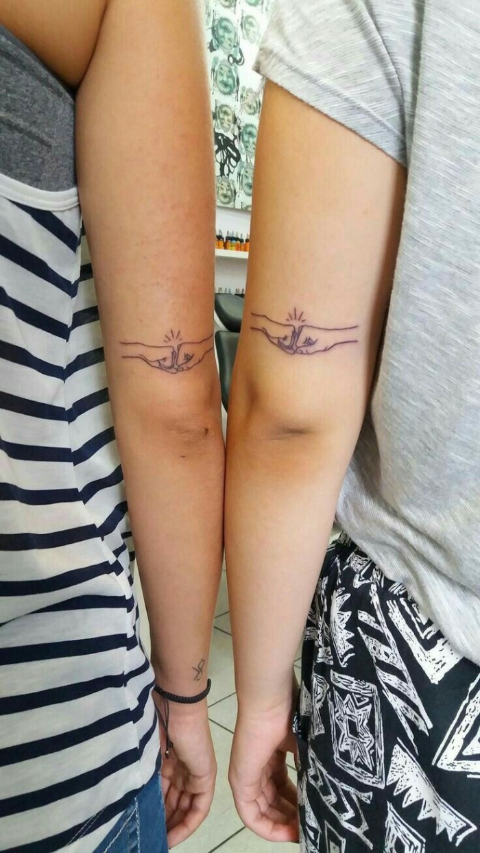 35 Matching Best Friend Tattoos to Celebrate Your Bond