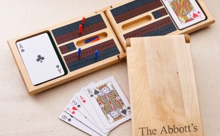 Fun and thoughtful groomsmen gift ideas to surprise your wolf pack with