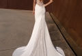 How to find the most stunning wedding dresses online and pick the best one?