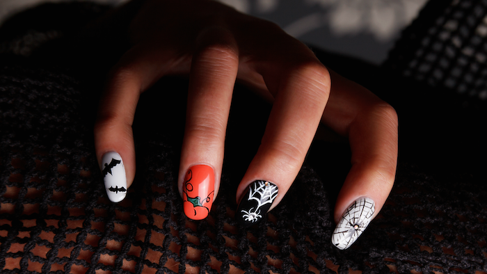 70 ideas for Halloween nails so spooky, you’d definitely want them