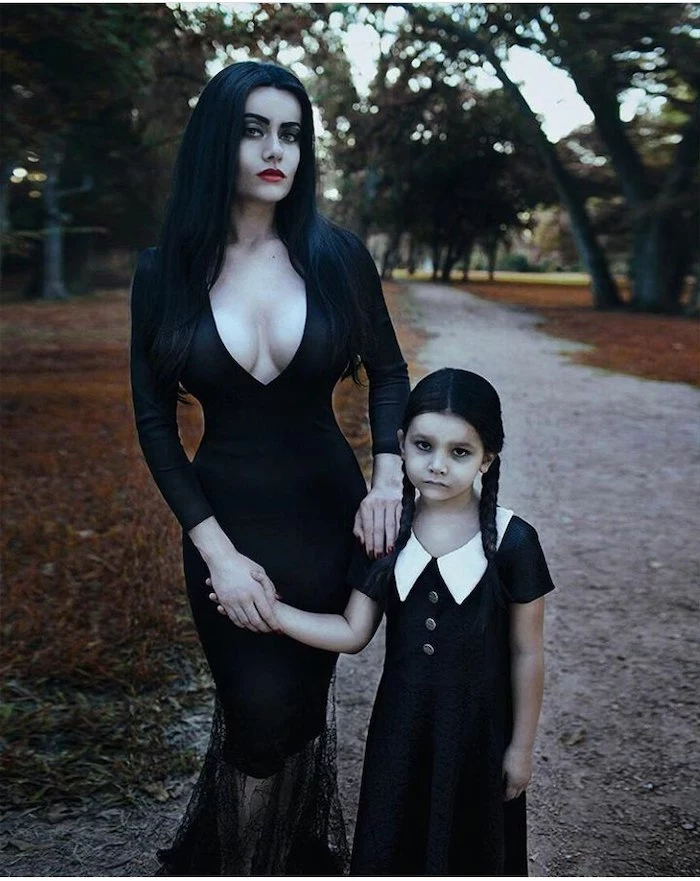 mother daughter costumes, mortisha addams, wednesday addams, halloween costumes ideas for adults