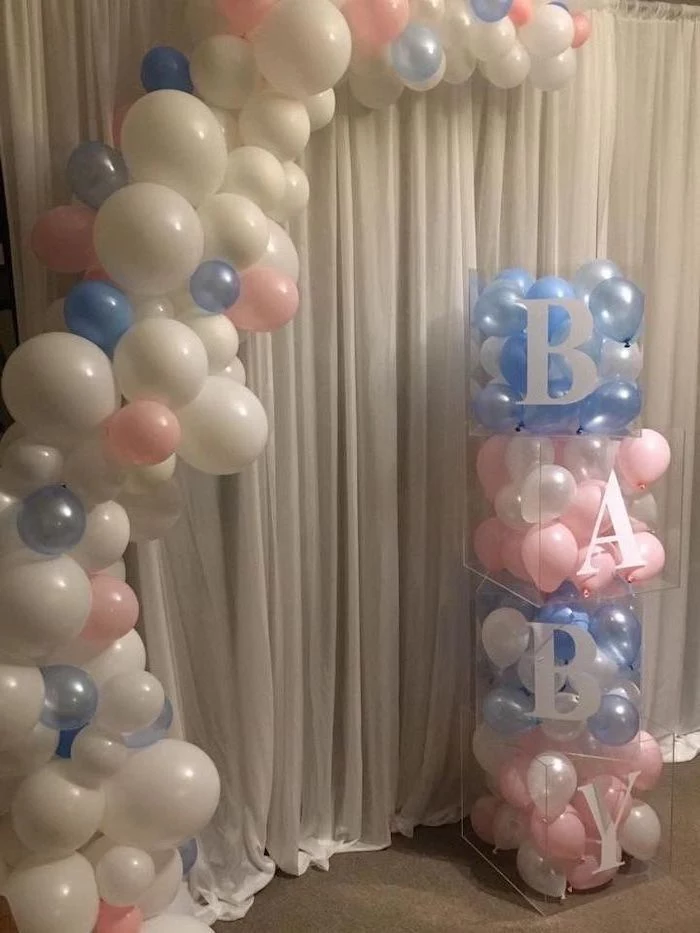 blue pink and white balloons, gender reveal ideas pinterest, large plastic boxes, filled with balloons