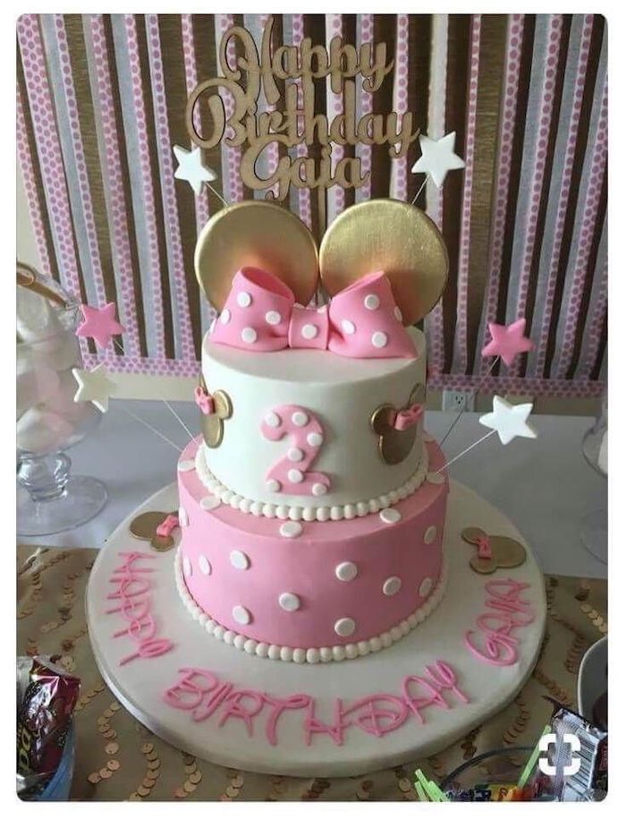 two tier cake, easy minnie mouse cake, pink and white fondant, gold ears, pink bow
