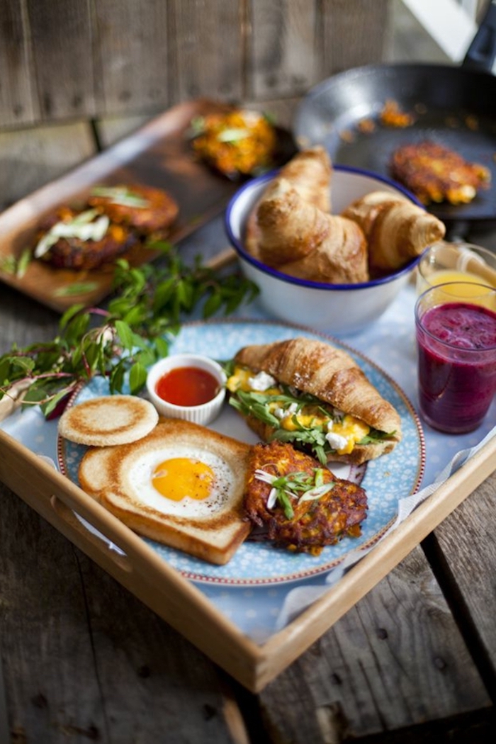 croissants in a white bowl, egg toast, croissants with filling, breakfast recipe ideas, wooden tray