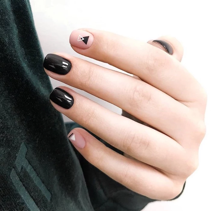 black nail polish, nude nail polish, fall nail colors, geometrical design, small triangles, white background