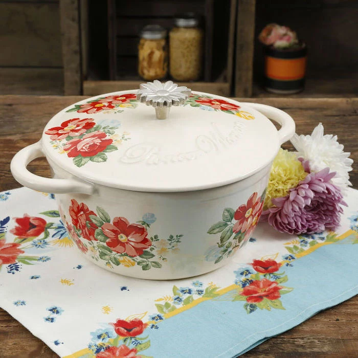 hand painted dutch oven with flowers, matching table cloth, personalised gifts for mom, flowers on the side