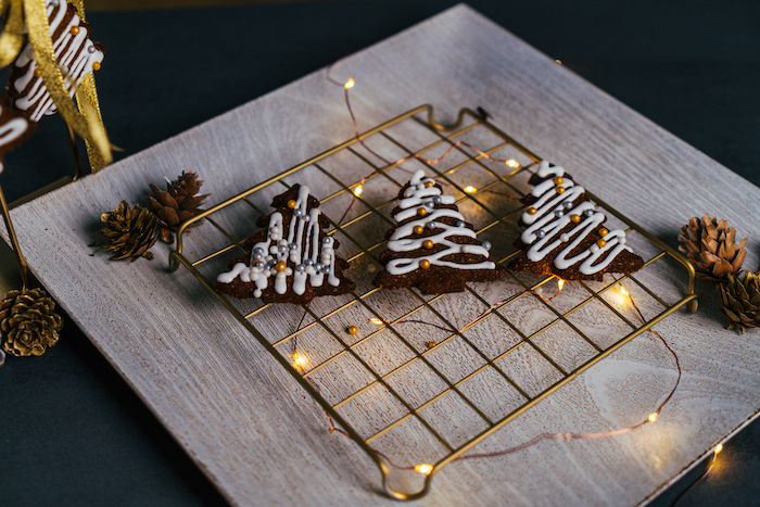 Christmas cookie decorating ideas – baking tutorials to try with your family