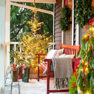 70+ outdoor Christmas decorations to help you win the decor war with your neighbors