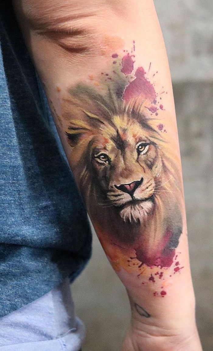 75 examples of a lion tattoo to awaken your inner strength