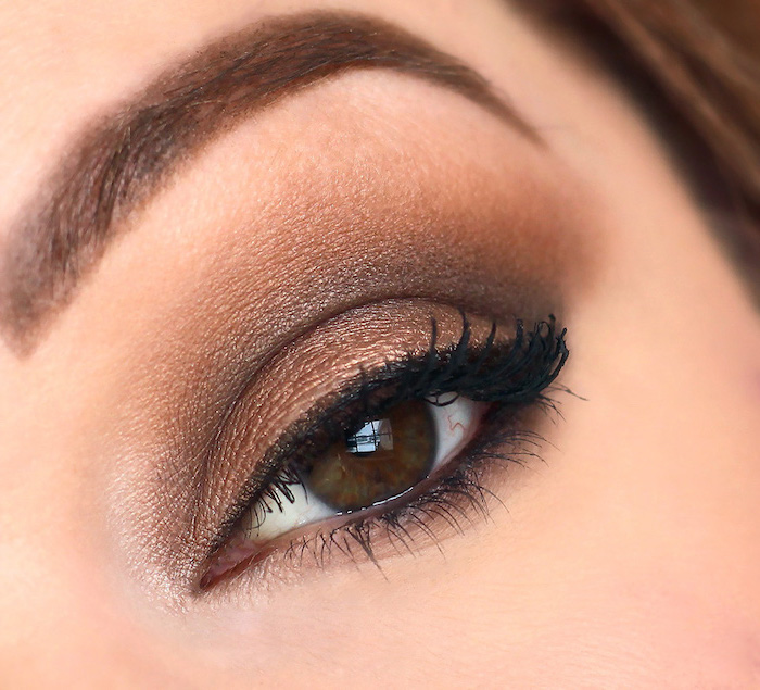 golden brown eyeshadow colors, black eyeliner, eyeshadow for blue eyes, woman with brown eyes and eyebrows