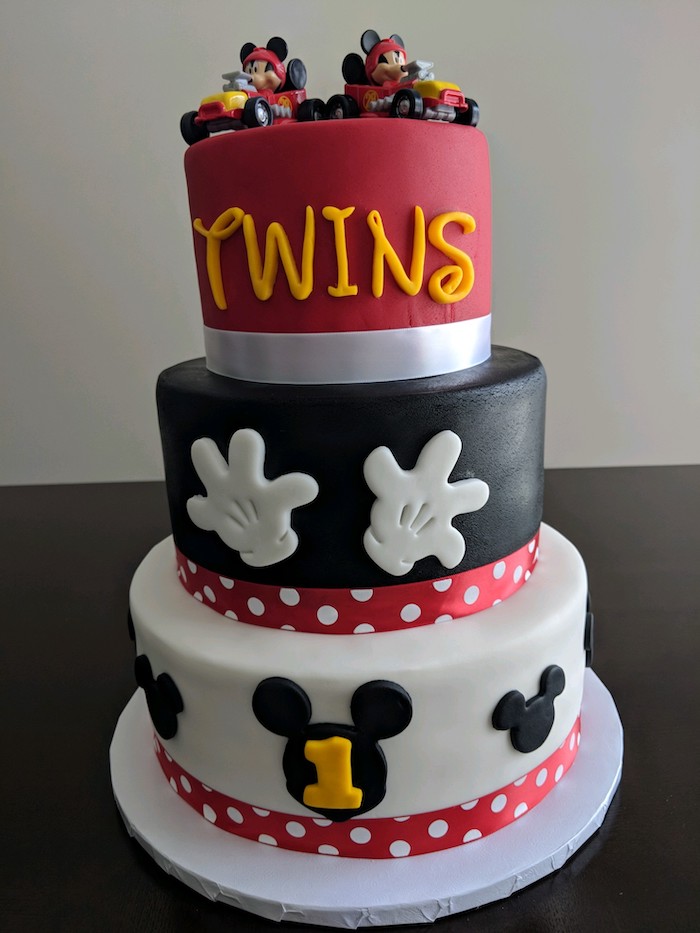 Mickey Mouse Cake 15