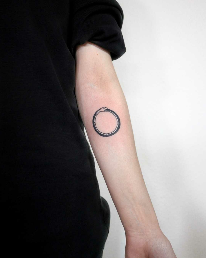  1001 ideas for a beautiful ouroboros tattoo and the meaning behind it  Ouroboros  tattoo Tattoos Ouroboros