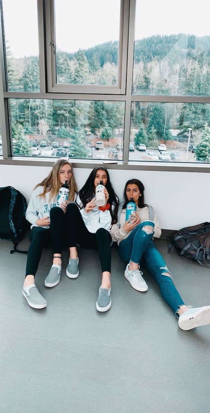 girls wearing vans