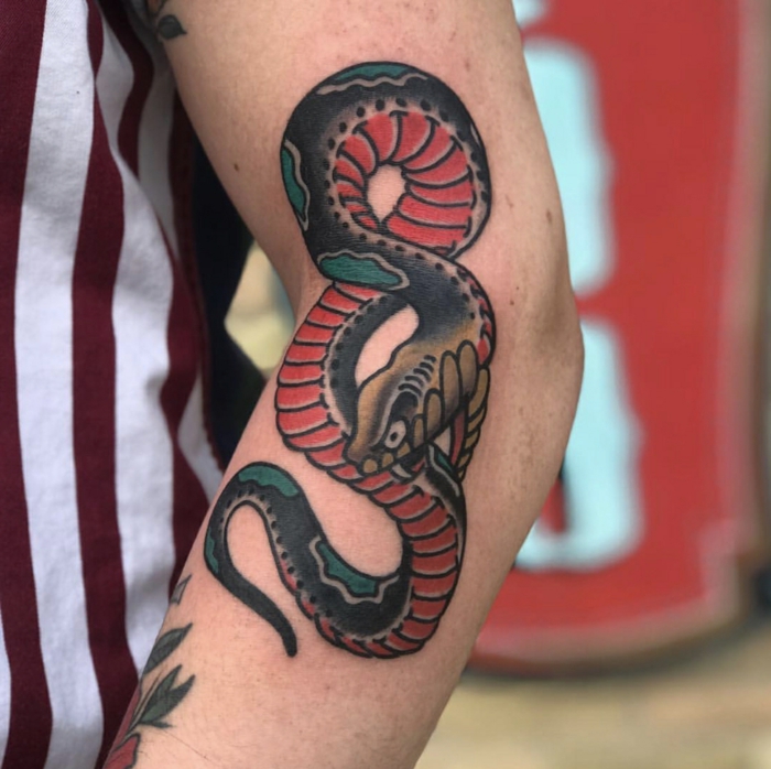 1001 Ideas For A Beautiful Ouroboros Tattoo And The Meaning Behind It