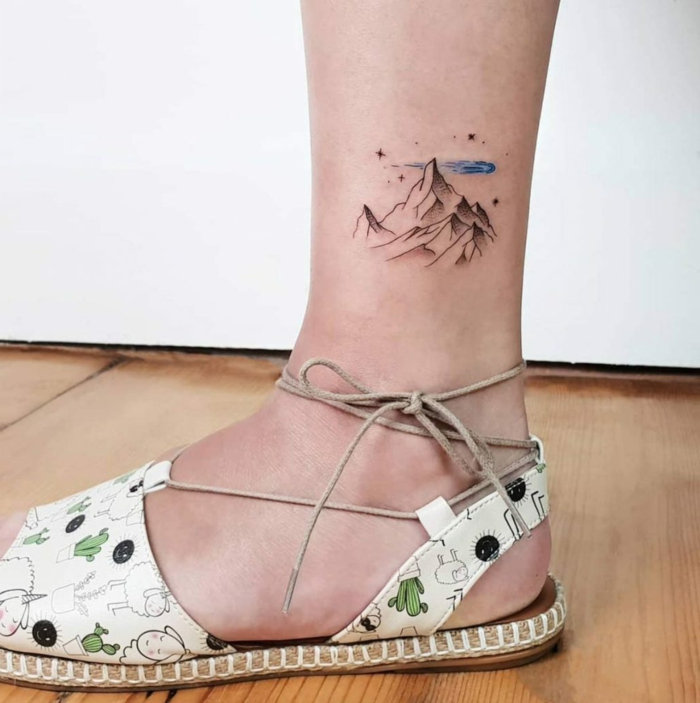 Novytattoo Handmade on Twitter Ankles Tattoos mountains mountainstattoo  wavetattoo wave onda montagne mountaintattoo inkedgirl  handmadetattoostudio carpi tattoo ankletattoo tattooedgirl indelible  sea seatattoo   httpstco 