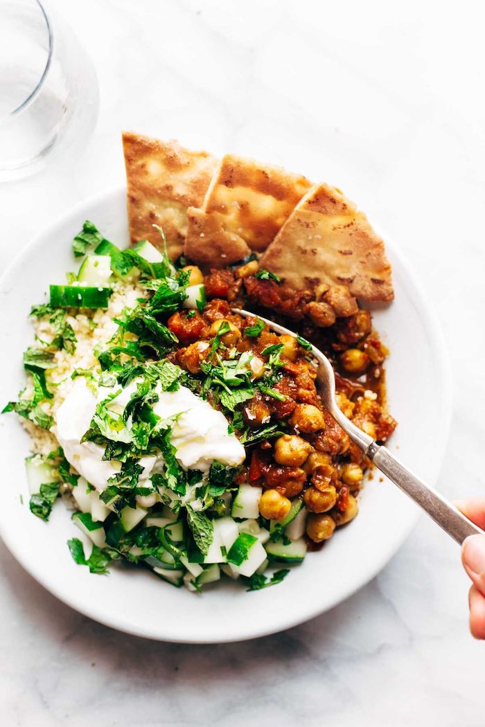 detox bowl with chickpeas sald with cucumbers quinoa mint leaves spinach how to cook canned chickpeas pita bread on the side