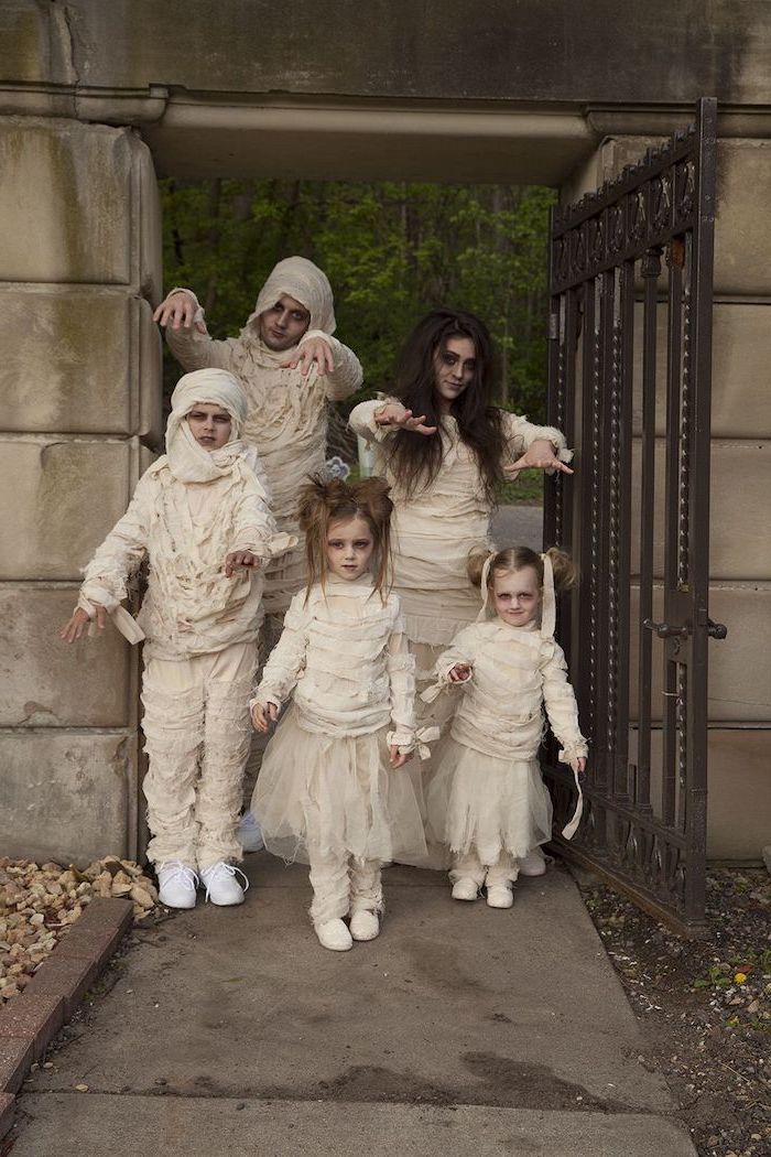 1001+ Cute Family Halloween Costume Ideas for Insta-Worthy Pictures