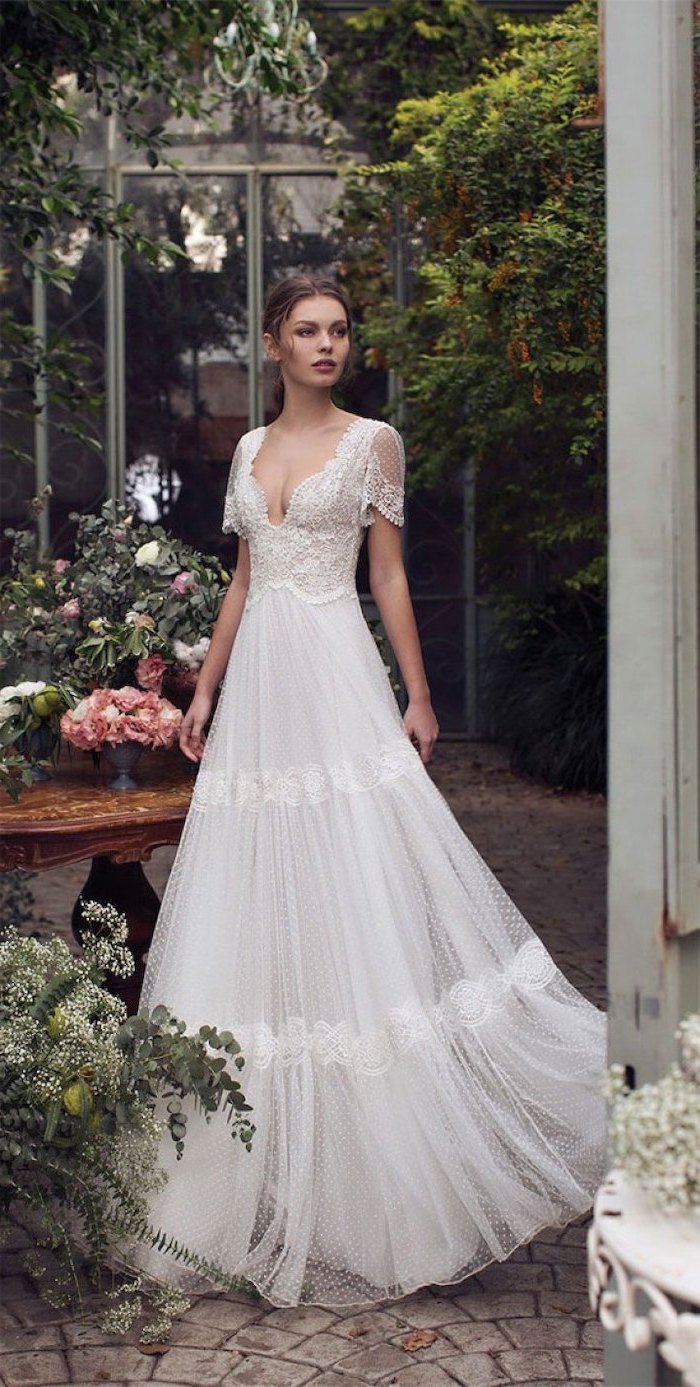 Boho Wedding Dress Trends for Your 2021 Wedding