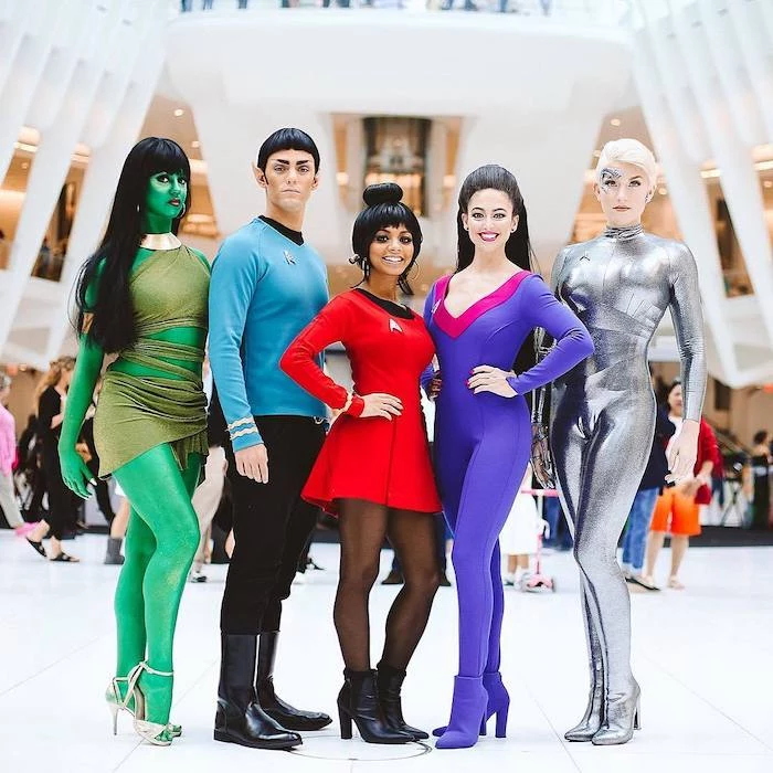 five people dressed as characters from star trek funny group halloween costumes cosplay