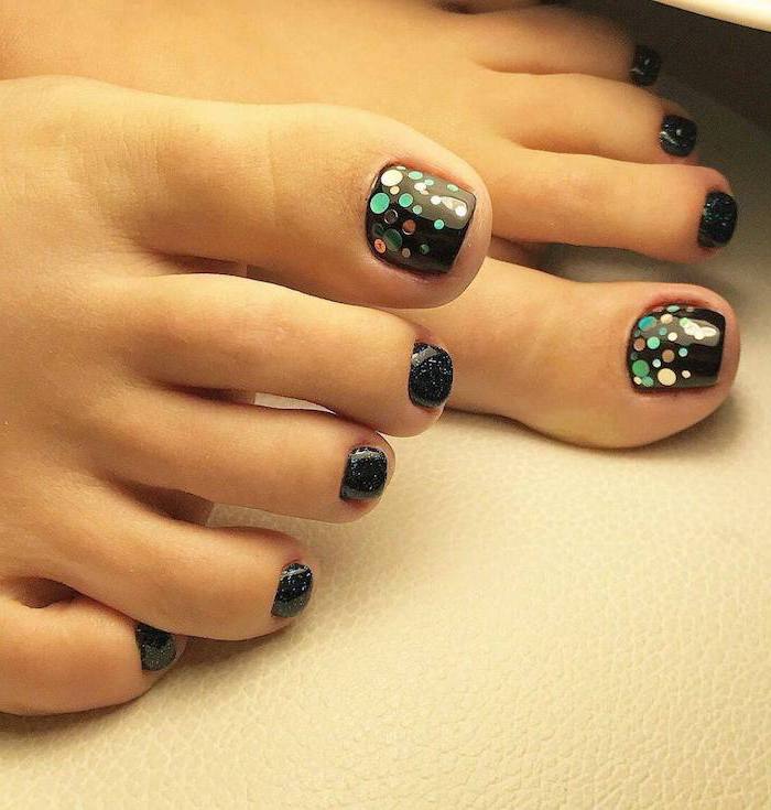 pedicure with black nail polish on the toes and black glitter on the rest of the fingers acrylic nail designs