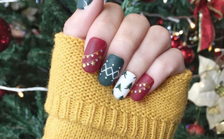 50 Cute Christmas Nail Designs To Try In 2021