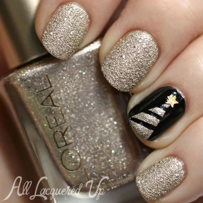 holiday nails 2020 gold glitter and black nail polish on short squoval nails gold glitter christmas tree decoration