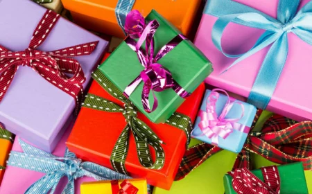 lots of presents wrapped in wrapping paper in different colors and ribbons how to wrap a gift pink green purple red orange blue