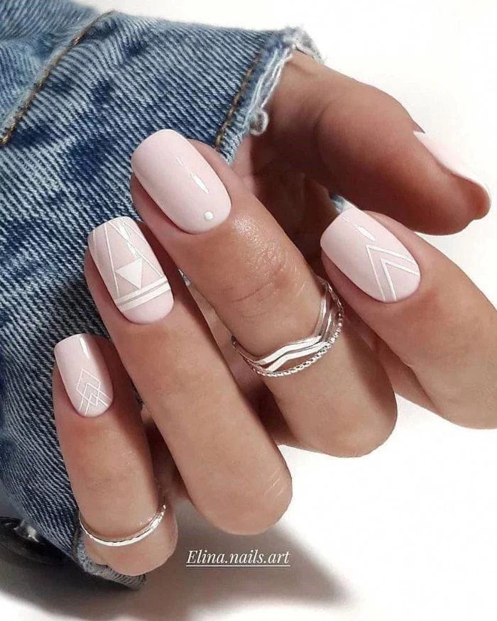 geometric design on short squoval nails flower nail designs nude nail polish decorations in white