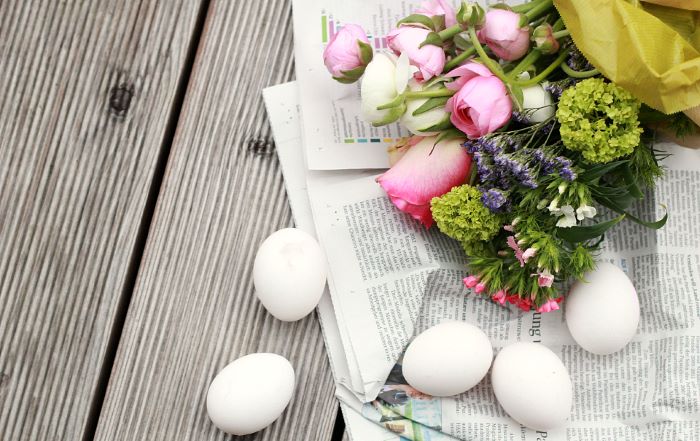 easter table décor supplies needed for diy tutorial empty egg shells with flowers centerpiece