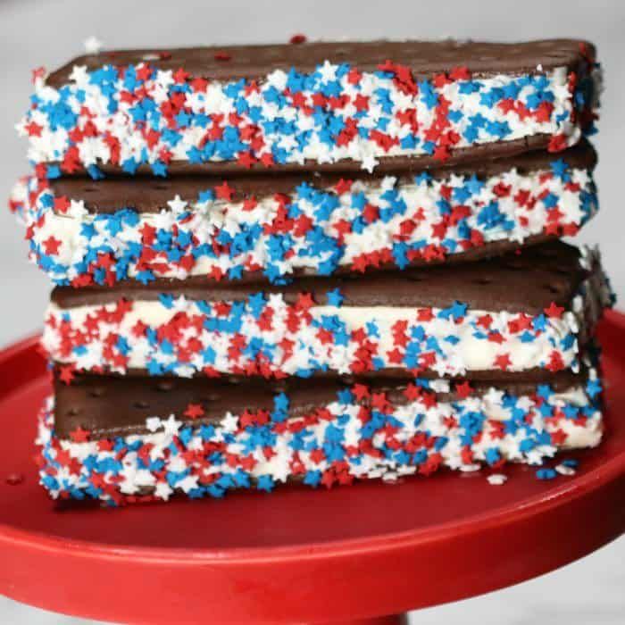 ice cream sandwiches with vanilla ice cream 4th of july dessert ideas decorated with red white blue sprinkles