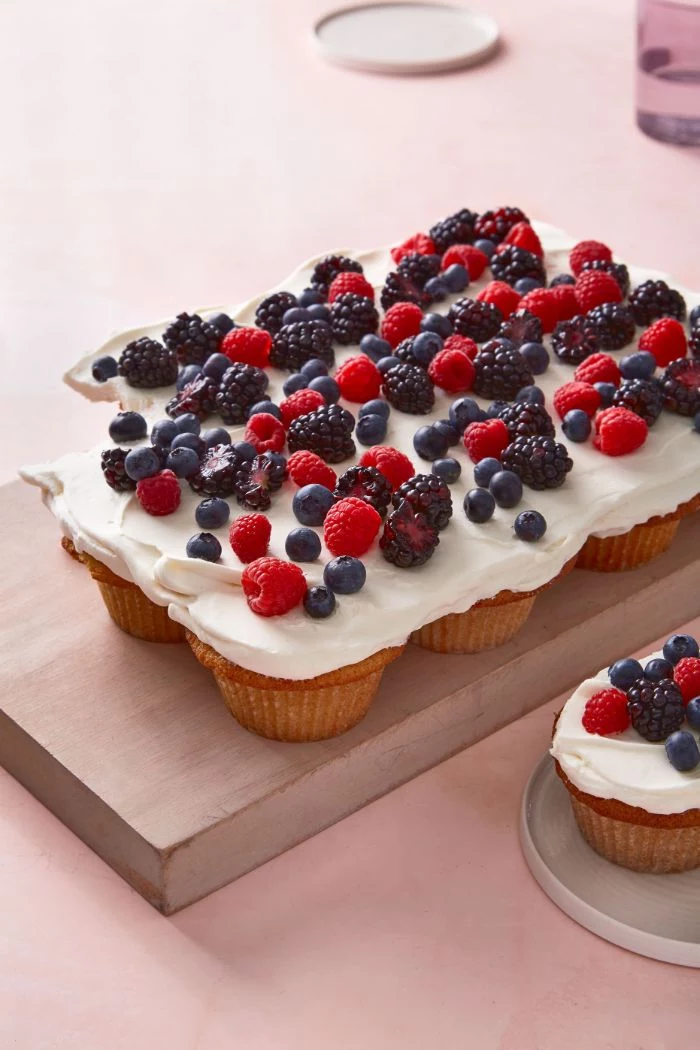 pull apart cupcakes fourth of july recipes decorated with white frosting blueberries blackberries and raspberries