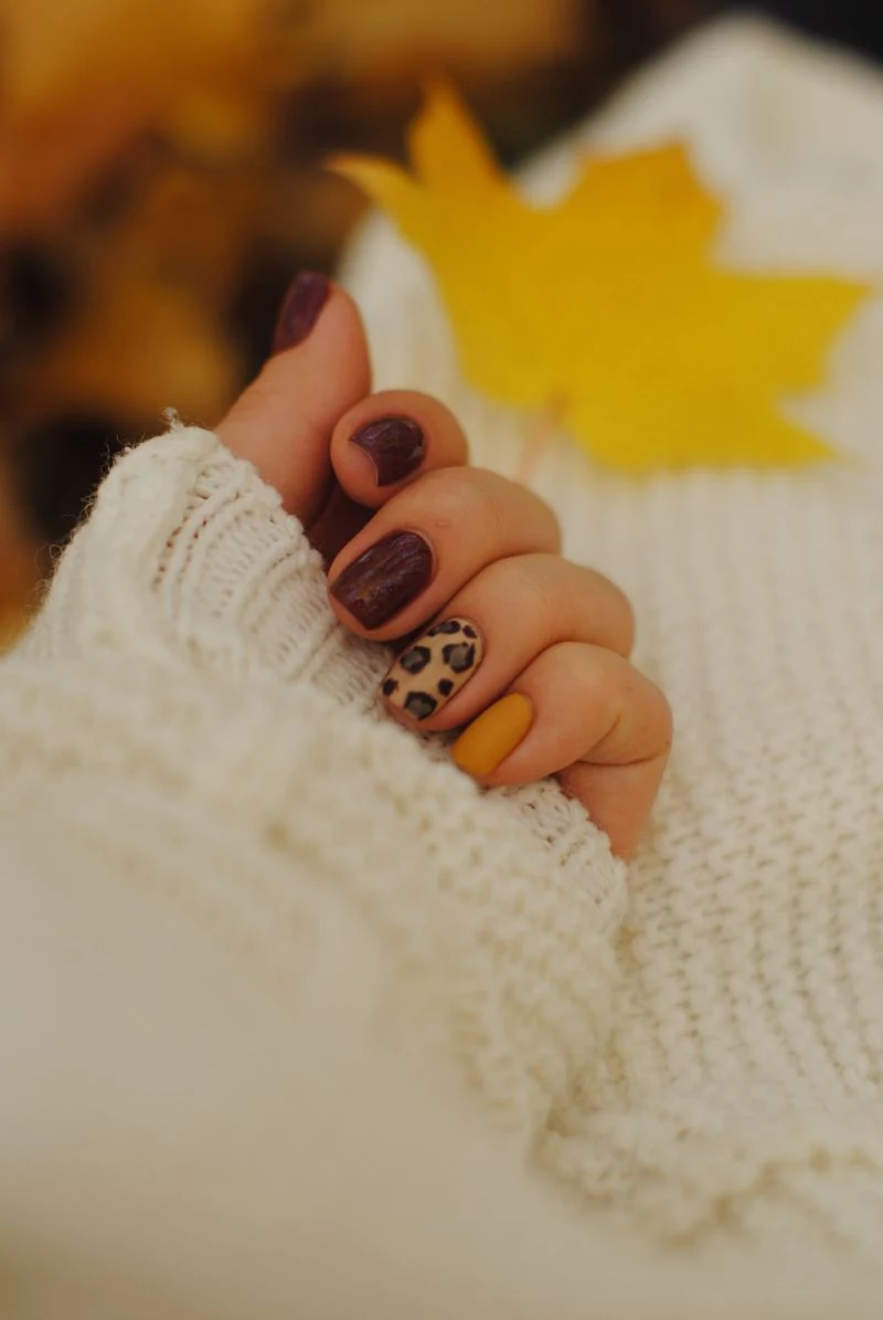animal print cute nail designs brown yellow